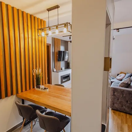 Divcinova Moderan A10 Apartman *