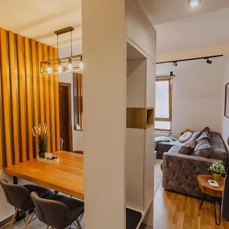 Divcinova Moderan A10 *