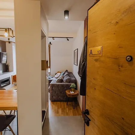 Lägenhet Divcinova Moderan A10 *